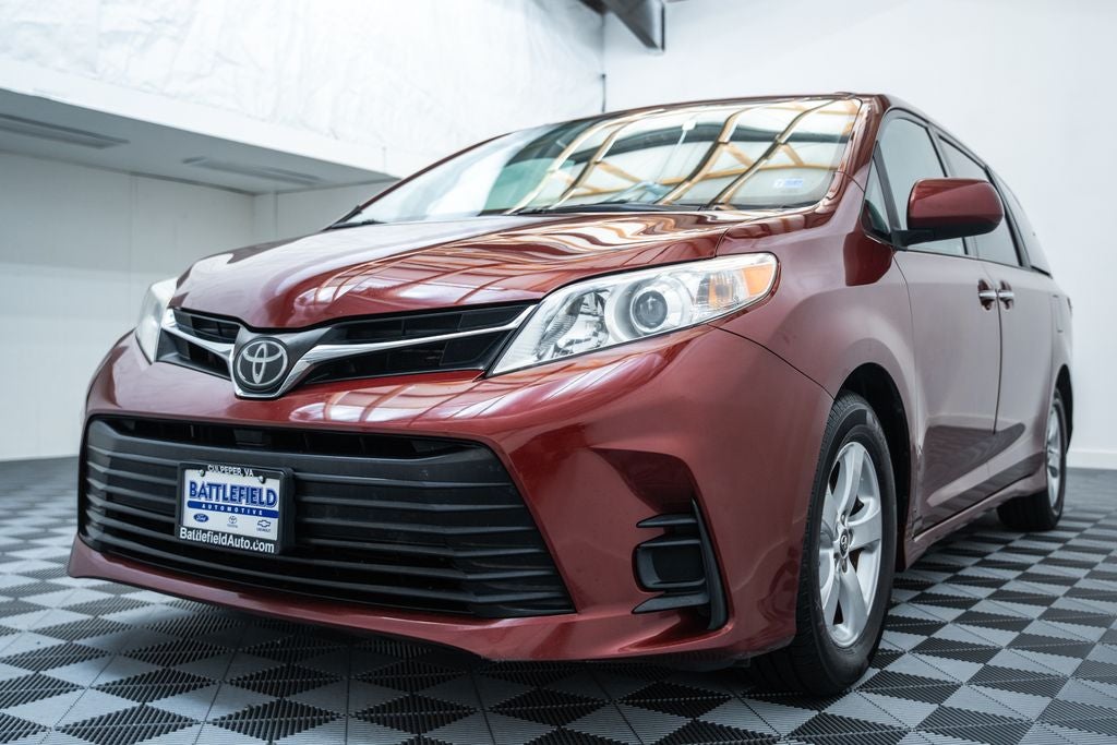 2020 Toyota Sienna LE 8 Passenger