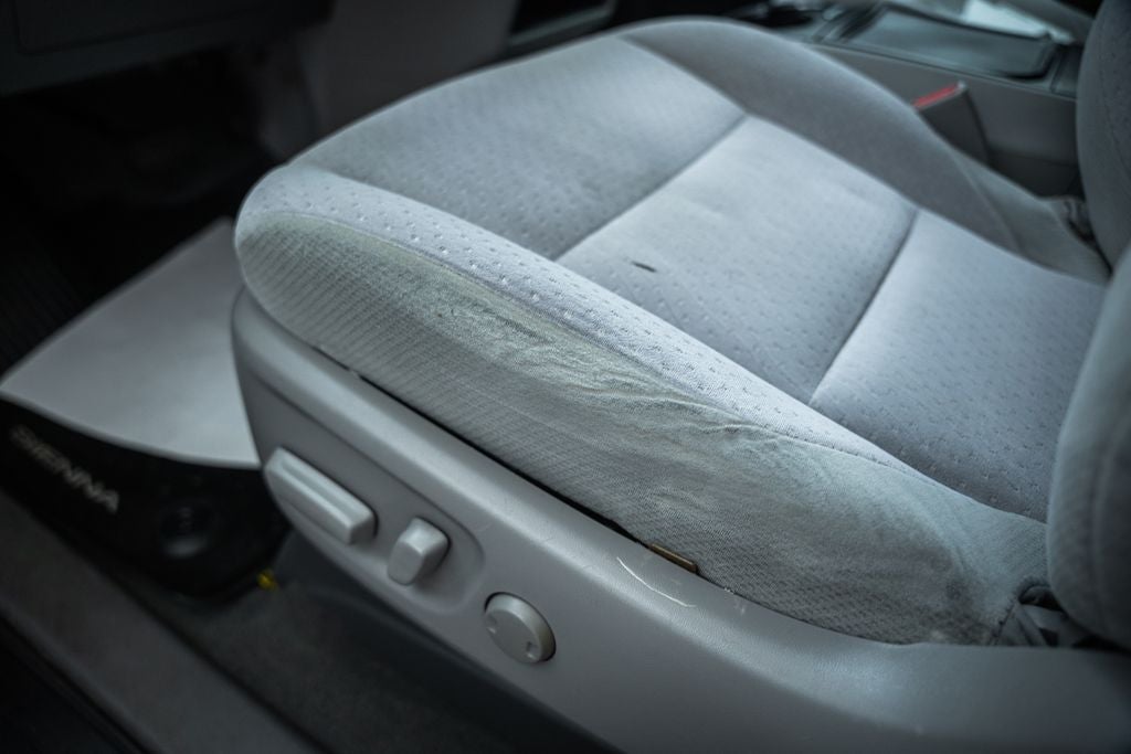 2020 Toyota Sienna LE 8 Passenger