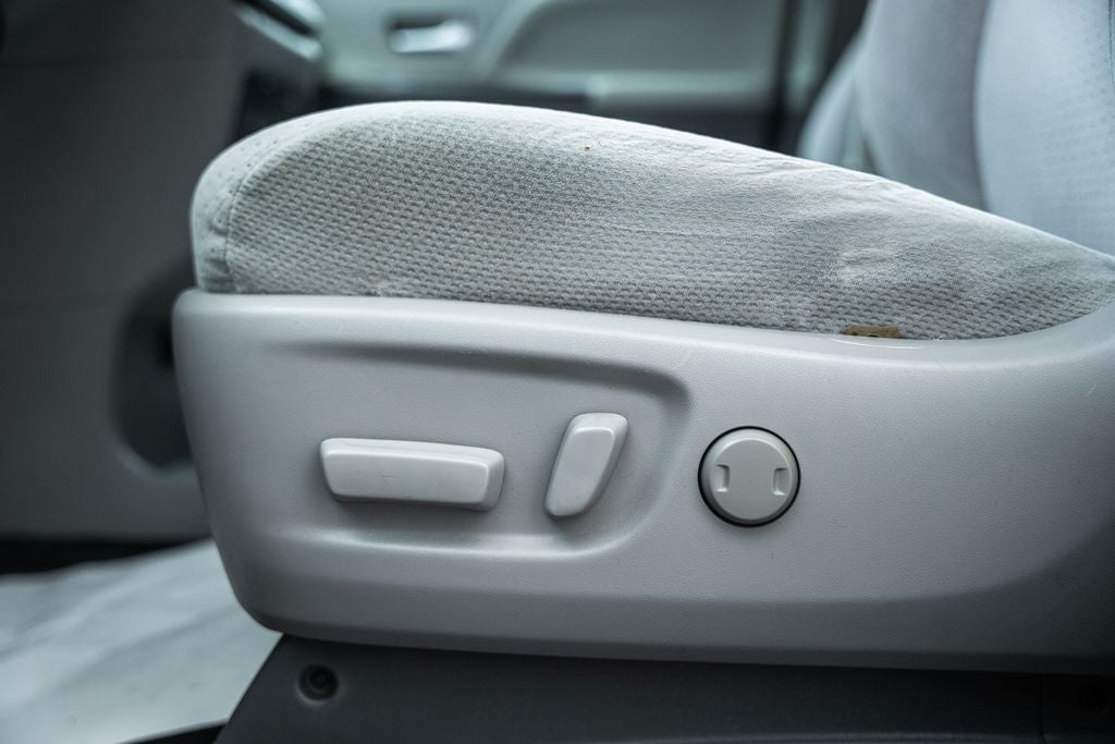 2020 Toyota Sienna LE 8 Passenger