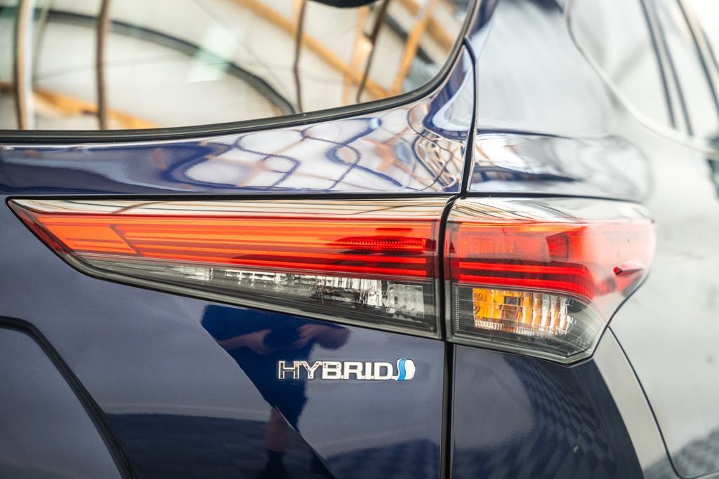 2021 Toyota Highlander Hybrid Limited