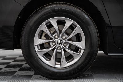 2025 Toyota Sienna XLE 8 Passenger