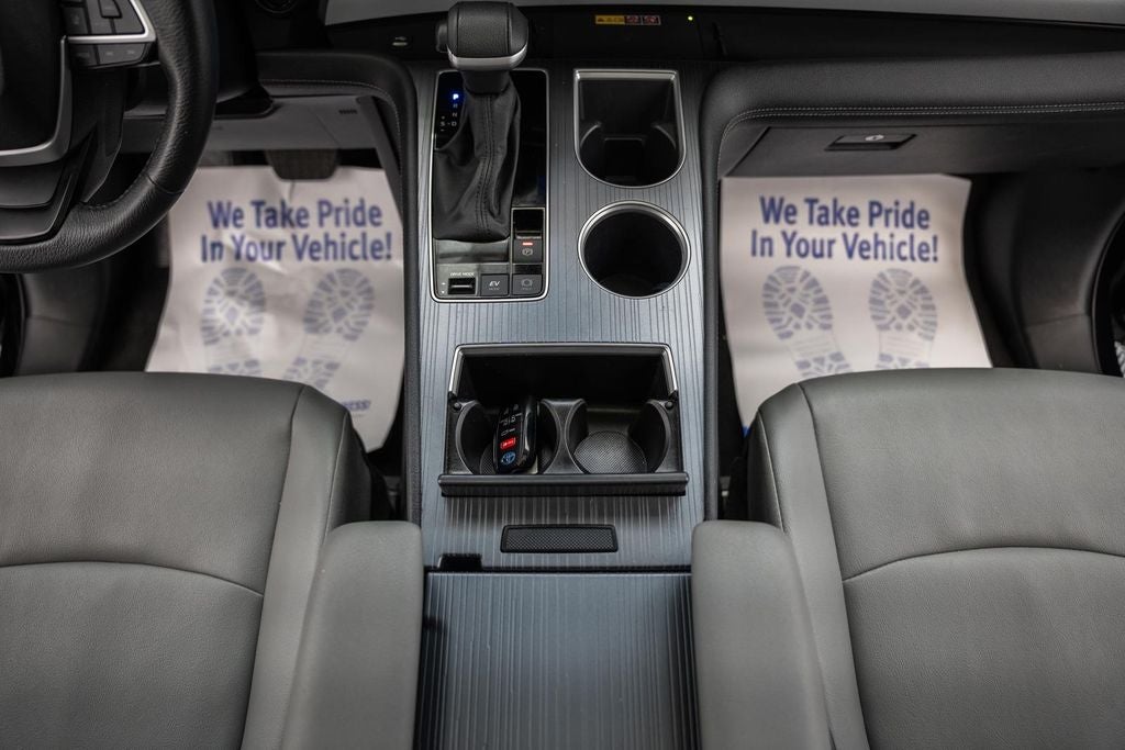 2025 Toyota Sienna XLE 8 Passenger