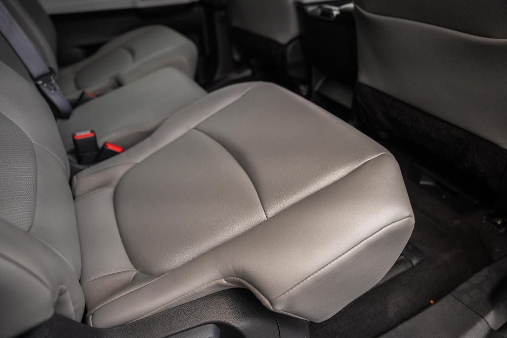 2025 Toyota Sienna XLE 8 Passenger
