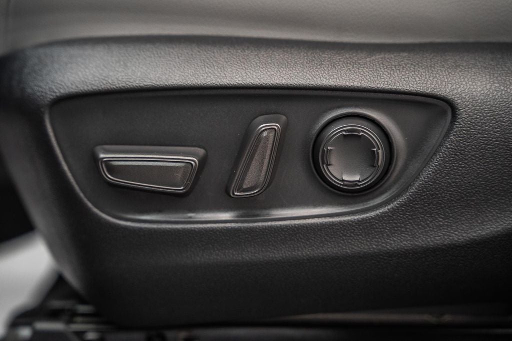 2025 Toyota Sienna XLE 8 Passenger