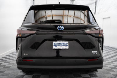 2025 Toyota Sienna XLE 8 Passenger