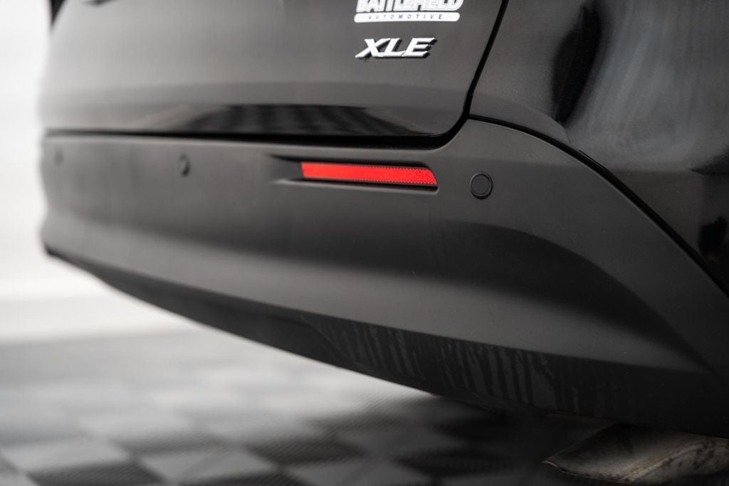 2025 Toyota Sienna XLE 8 Passenger