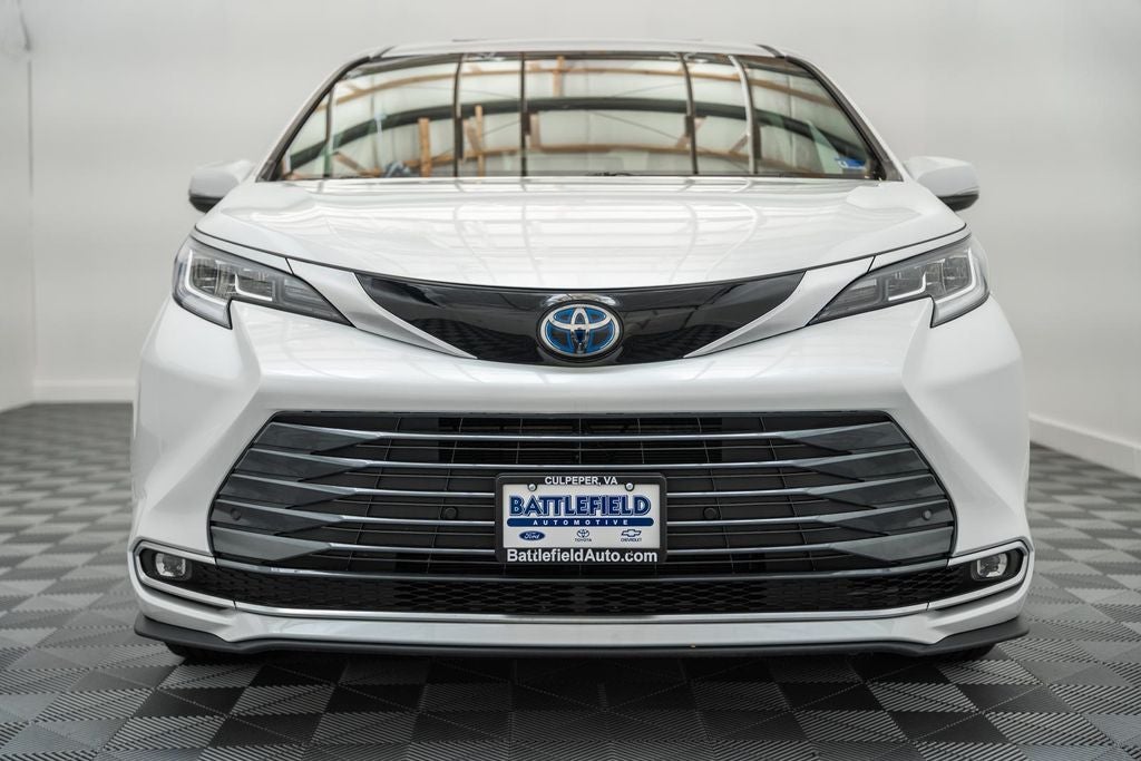 2024 Toyota Sienna Limited 7 Passenger