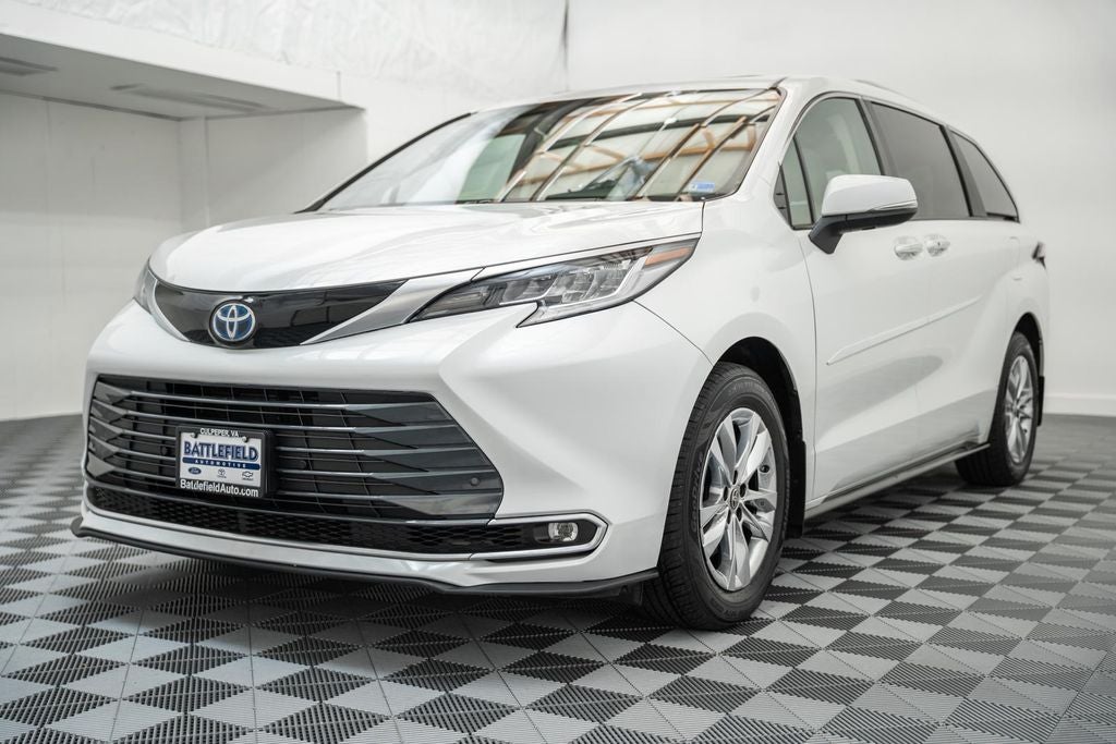 2024 Toyota Sienna Limited 7 Passenger