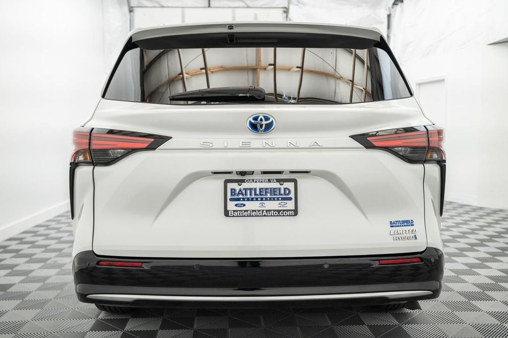 2024 Toyota Sienna Limited 7 Passenger
