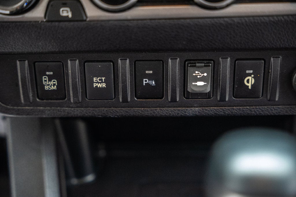 2016 Toyota Tacoma Limited V6