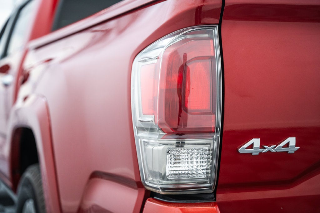 2016 Toyota Tacoma Limited V6
