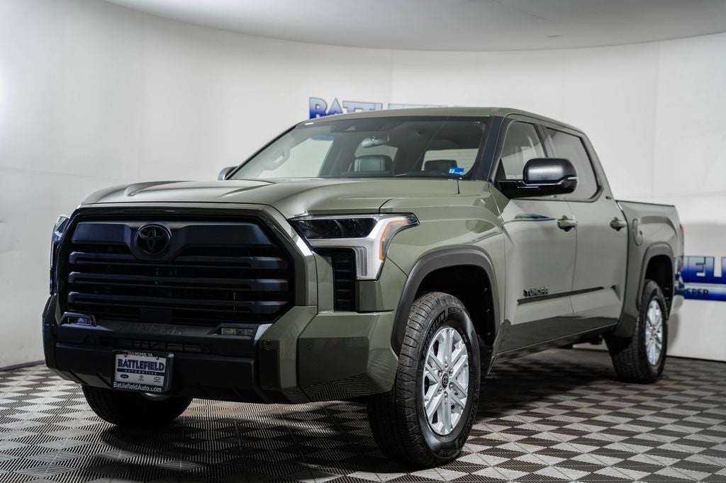 2023 Toyota Tundra SR5 w/ Premium Pack