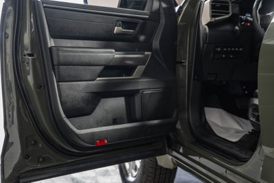 2023 Toyota Tundra SR5 w/ Premium Pack