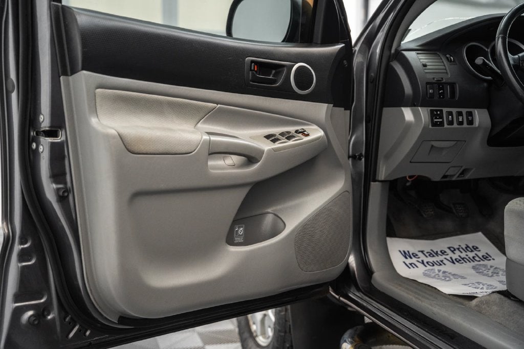 2011 Toyota Tacoma Base V6