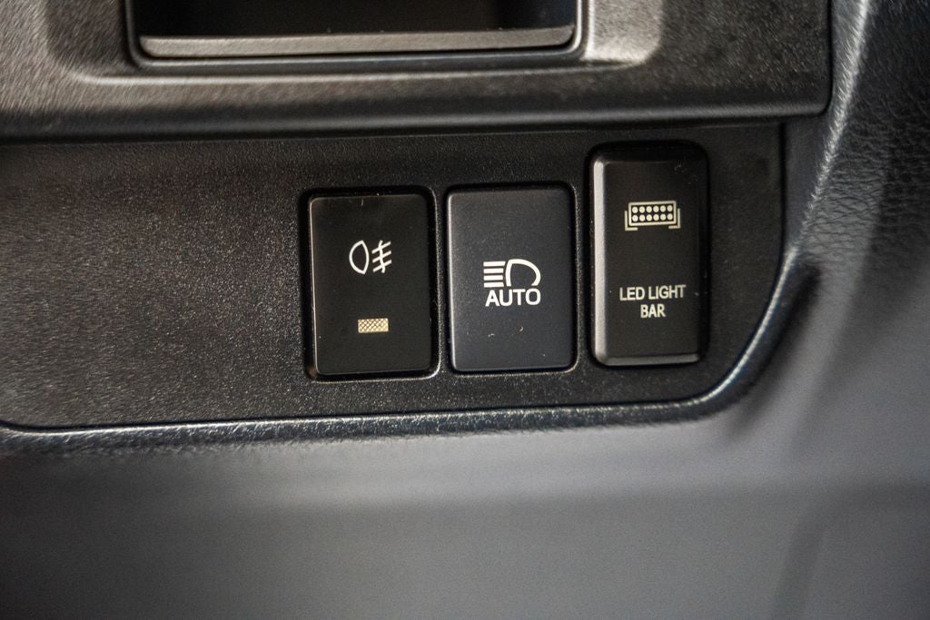 2019 Toyota Tacoma SR V6