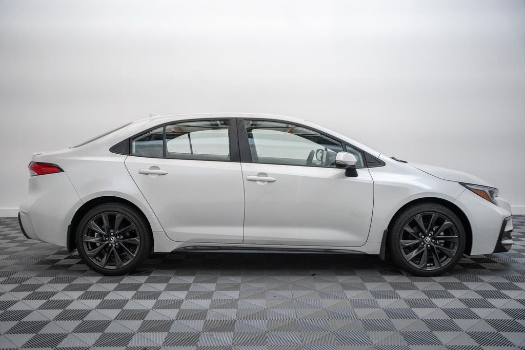 2025 Toyota Corolla SE