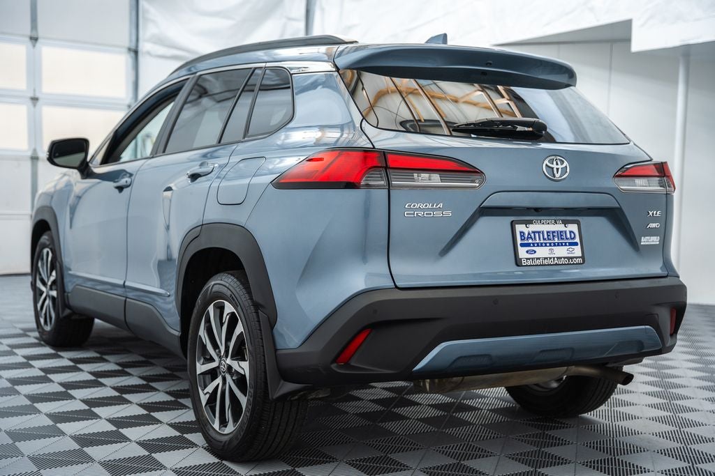 2024 Toyota Corolla Cross XLE