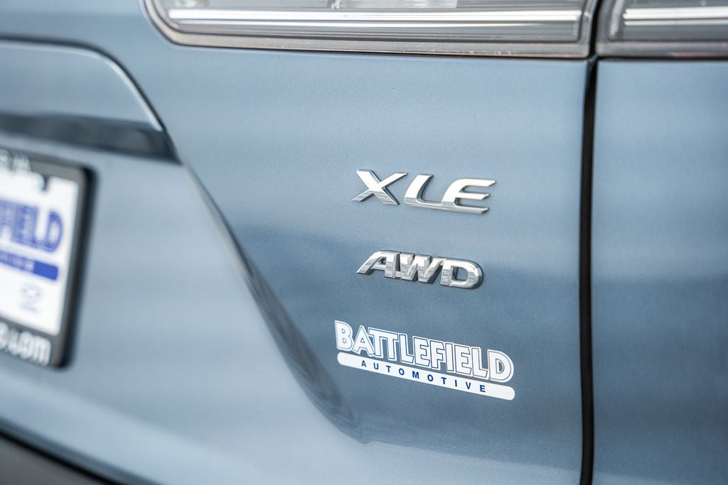 2024 Toyota Corolla Cross XLE