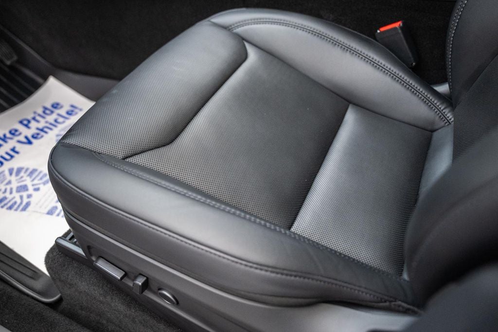 2026 Tesla Model Y Premium LONG RANGE
