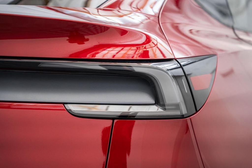 2026 Tesla Model Y Premium LONG RANGE