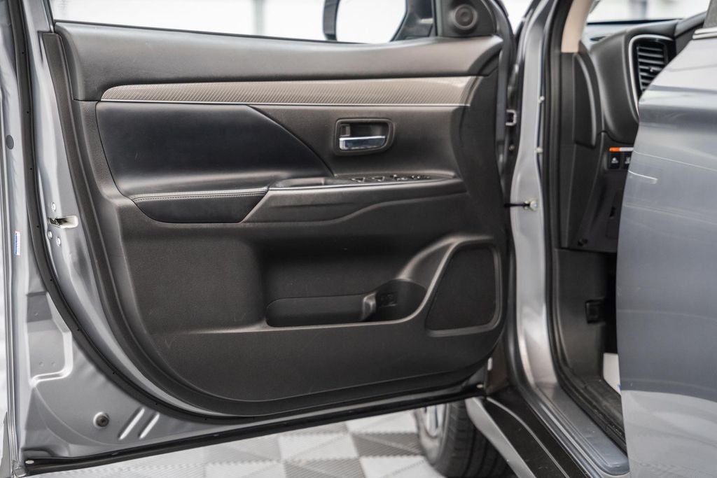 2020 Mitsubishi Outlander SEL