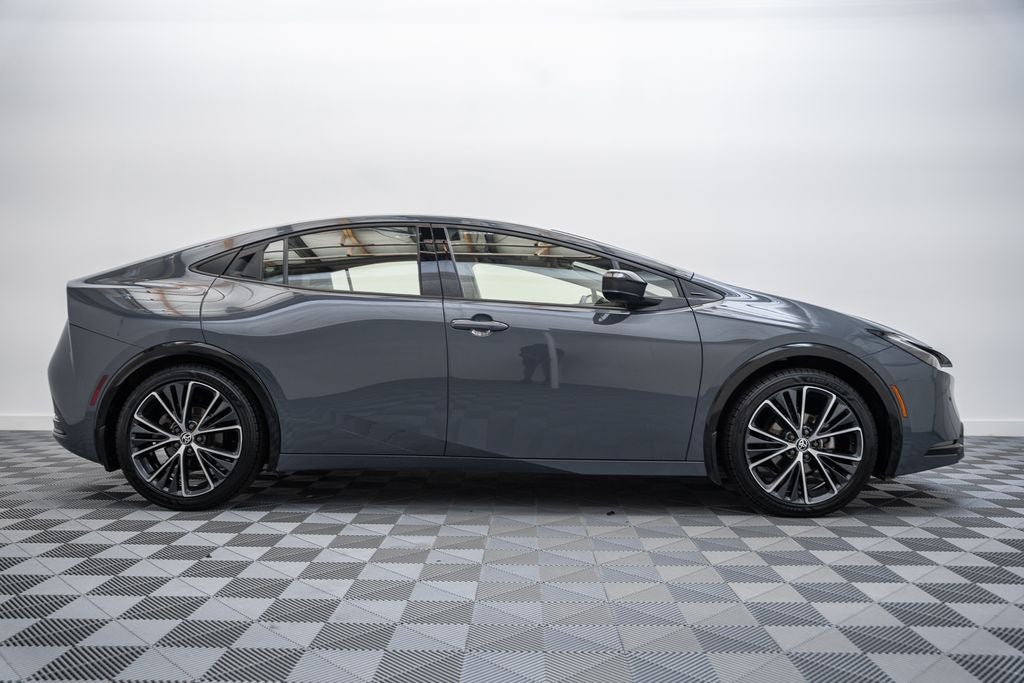 2023 Toyota Prius XLE