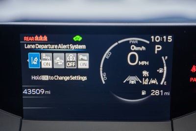 2023 Toyota Prius XLE