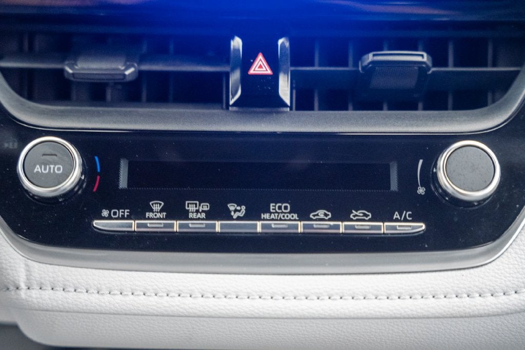 2024 Toyota Corolla Hybrid SE