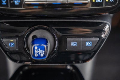 2022 Toyota Prius XLE