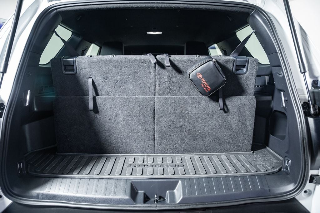 2025 Toyota 4Runner SR5 w/ 3rd Row