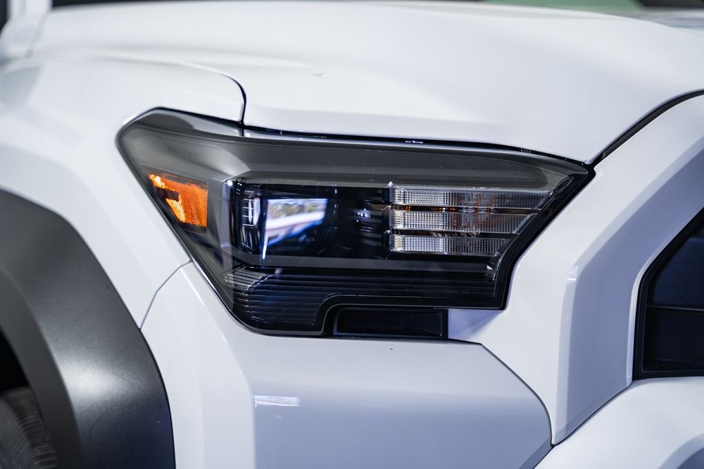 2025 Toyota 4Runner SR5 w/ 3rd Row