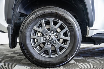 2025 Toyota 4Runner SR5 w/ 3rd Row