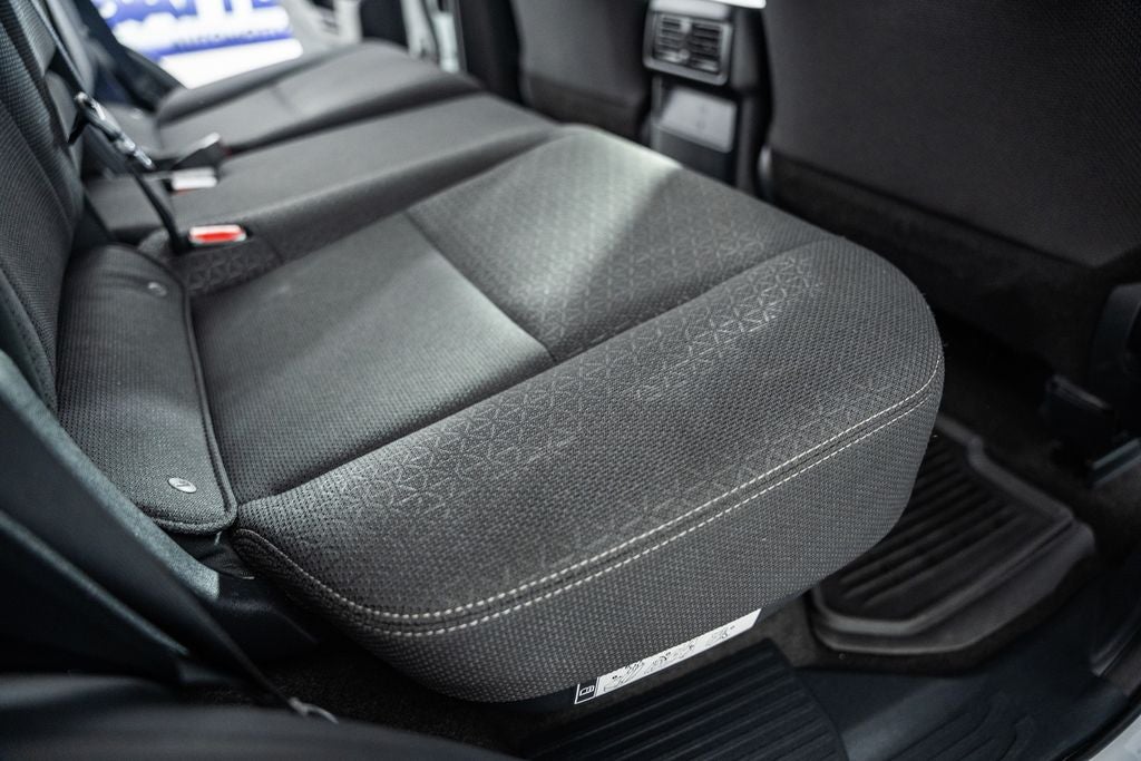 2025 Toyota 4Runner SR5 w/ 3rd Row