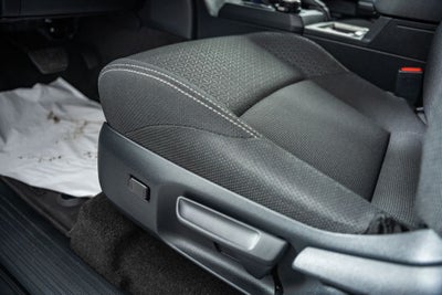 2025 Toyota 4Runner SR5 w/ 3rd Row