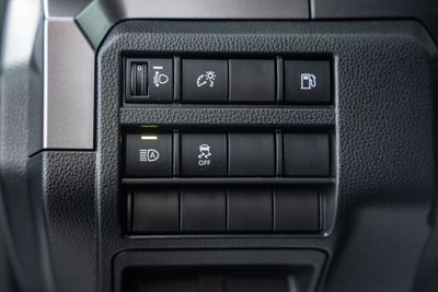 2025 Toyota 4Runner SR5 w/ 3rd Row