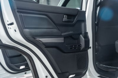 2025 Toyota 4Runner SR5 w/ 3rd Row