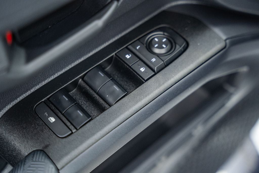 2025 Toyota 4Runner SR5 w/ 3rd Row