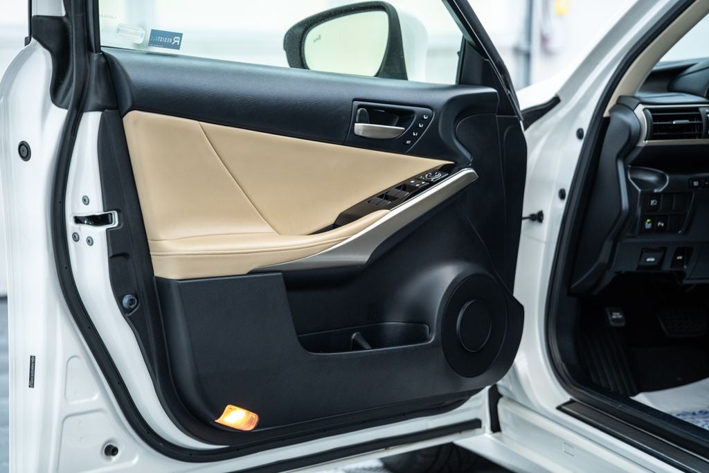 2020 Lexus IS 300