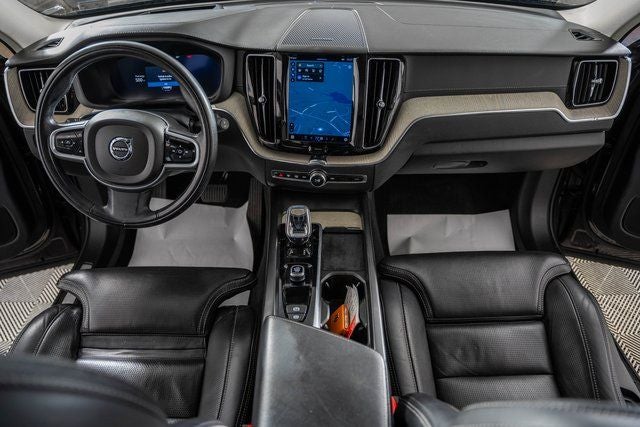 2022 Volvo XC60 B6 Inscription