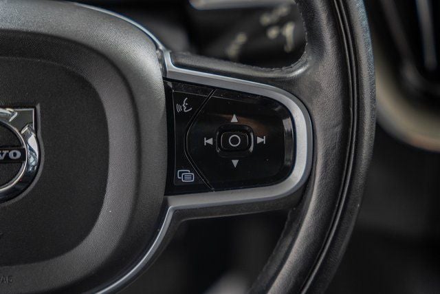 2022 Volvo XC60 B6 Inscription