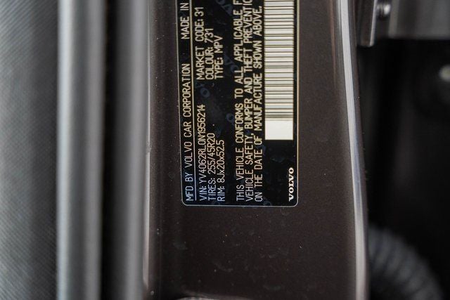 2022 Volvo XC60 B6 Inscription