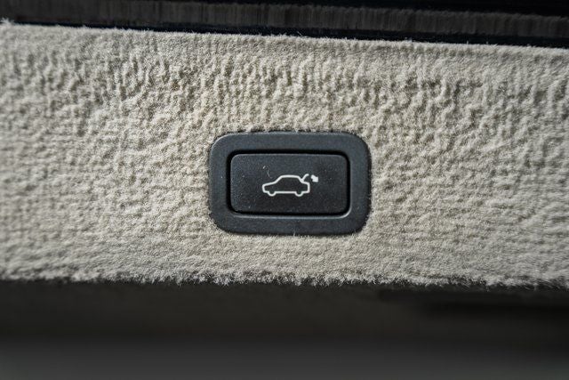 2016 Volvo XC70 T5 Platinum