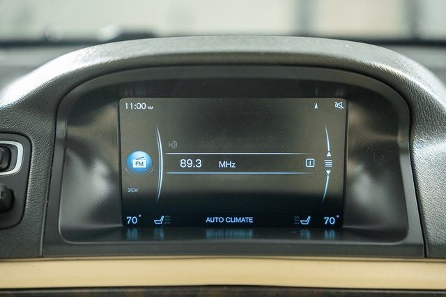 2016 Volvo XC70 T5 Platinum