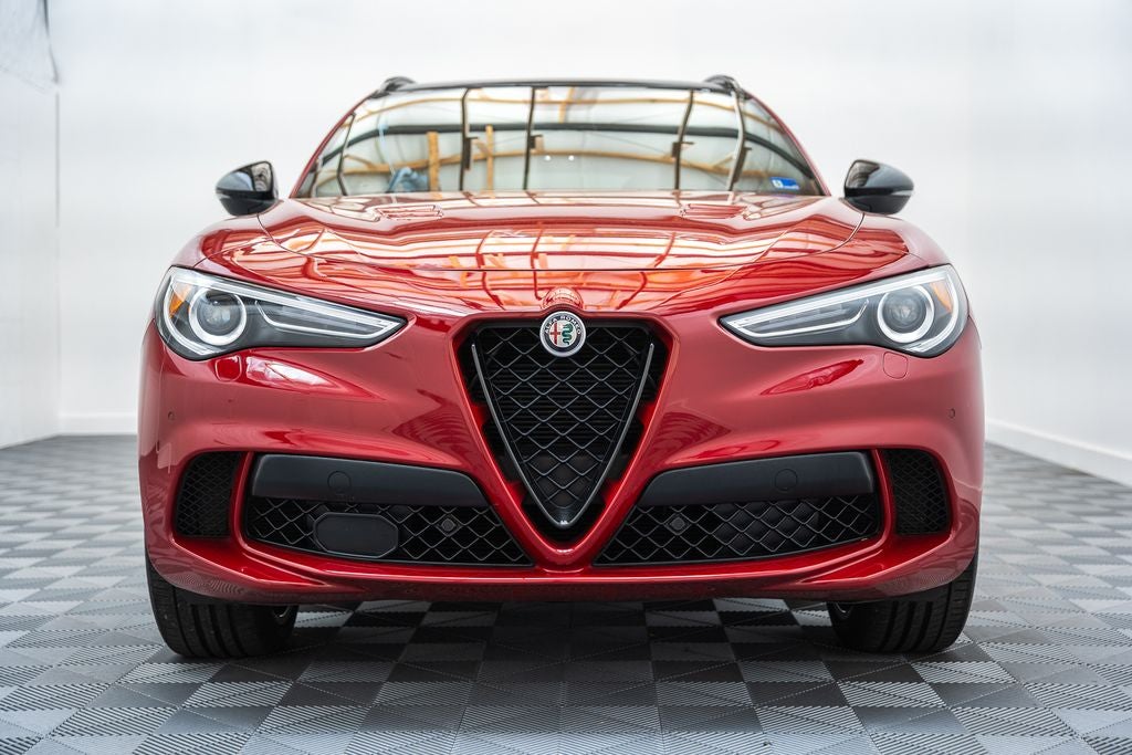 2023 Alfa Romeo Stelvio Quadrifoglio