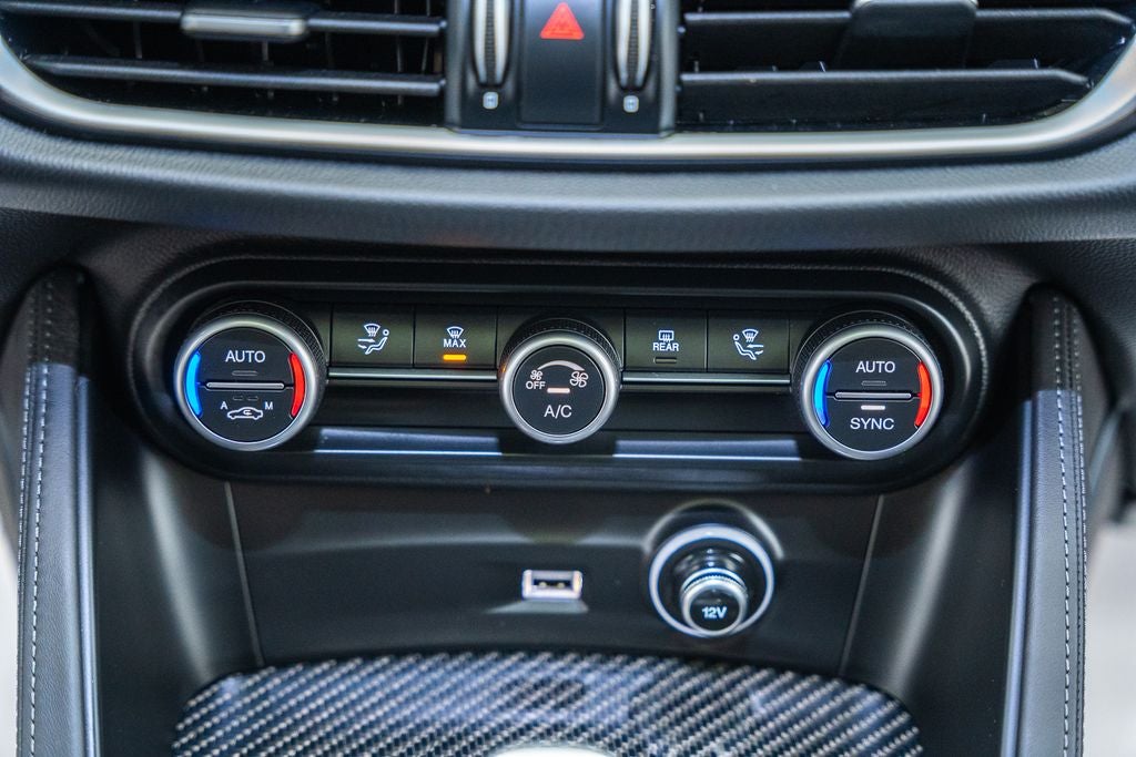 2023 Alfa Romeo Stelvio Quadrifoglio
