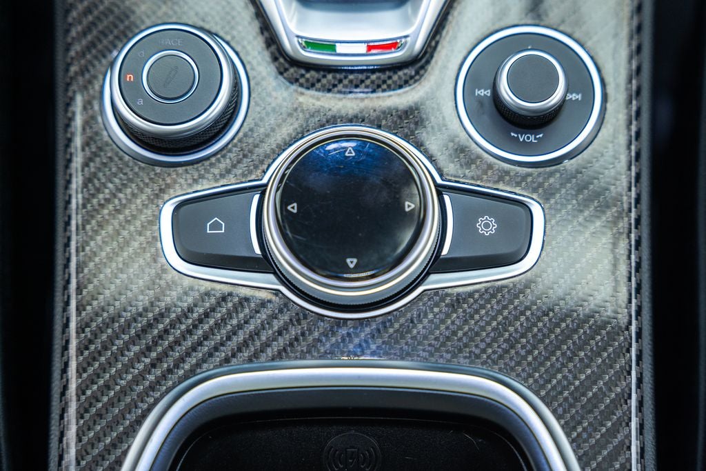 2023 Alfa Romeo Stelvio Quadrifoglio