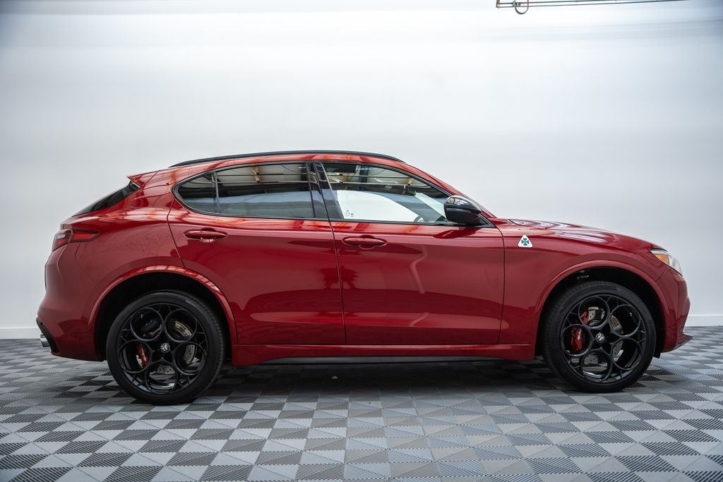 2023 Alfa Romeo Stelvio Quadrifoglio