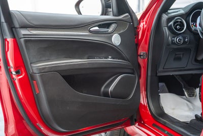 2023 Alfa Romeo Stelvio Quadrifoglio