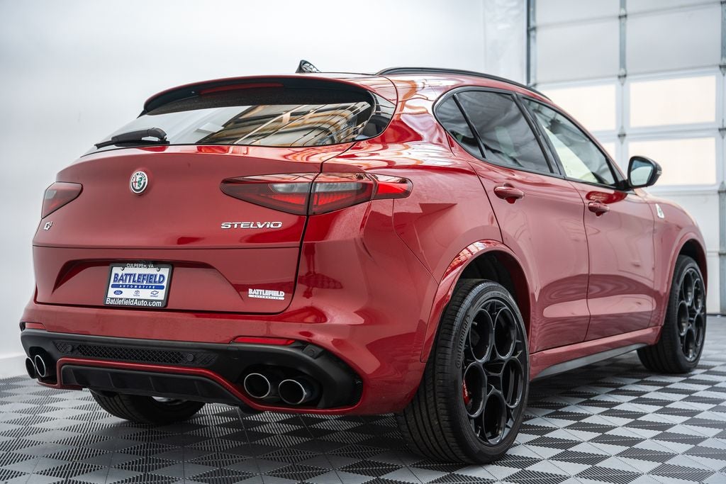 2023 Alfa Romeo Stelvio Quadrifoglio