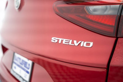2023 Alfa Romeo Stelvio Quadrifoglio